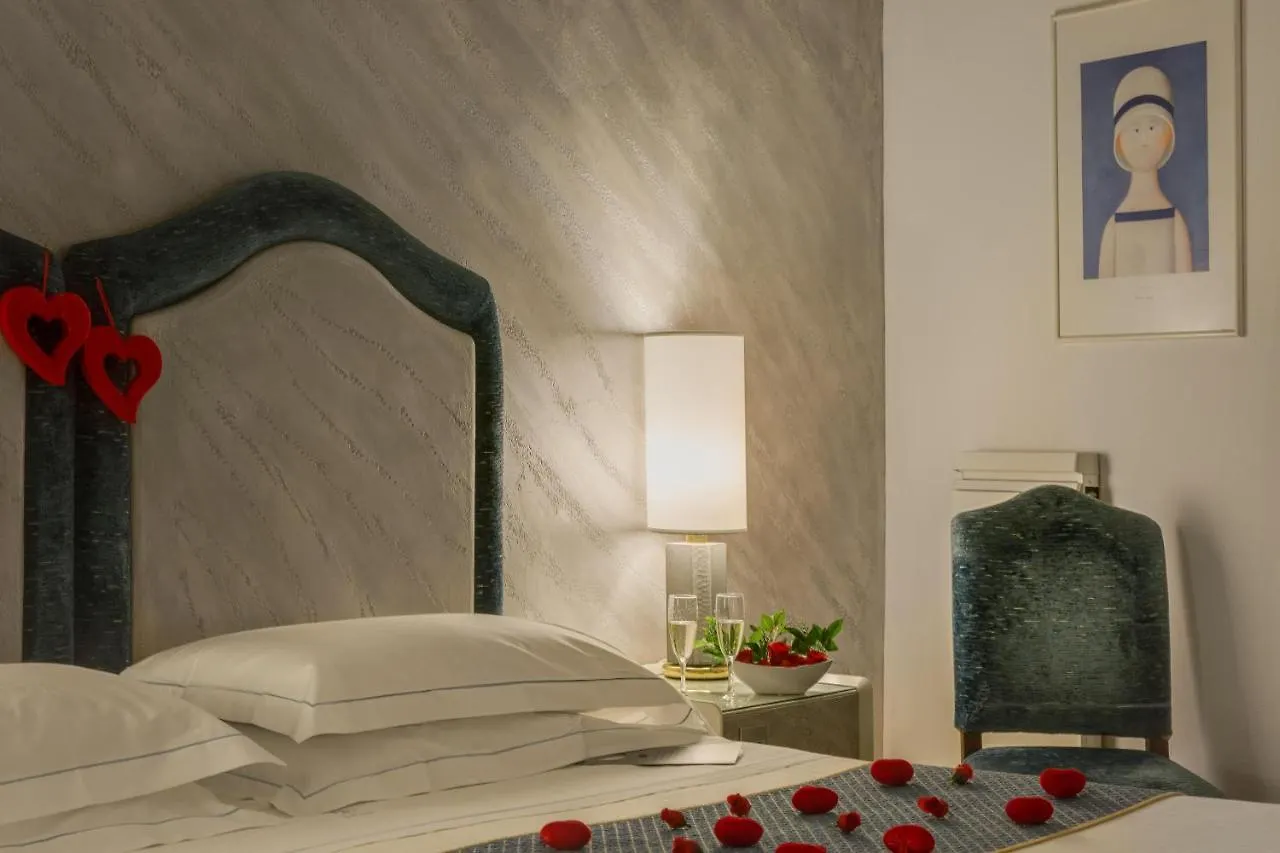 Rivoli Boutique Hotel Florence 4*,