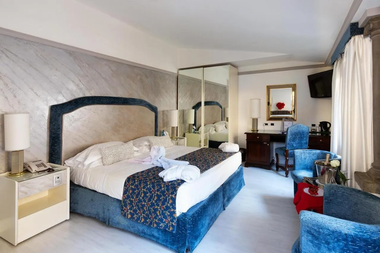 Rivoli Boutique Hotel Флоренция